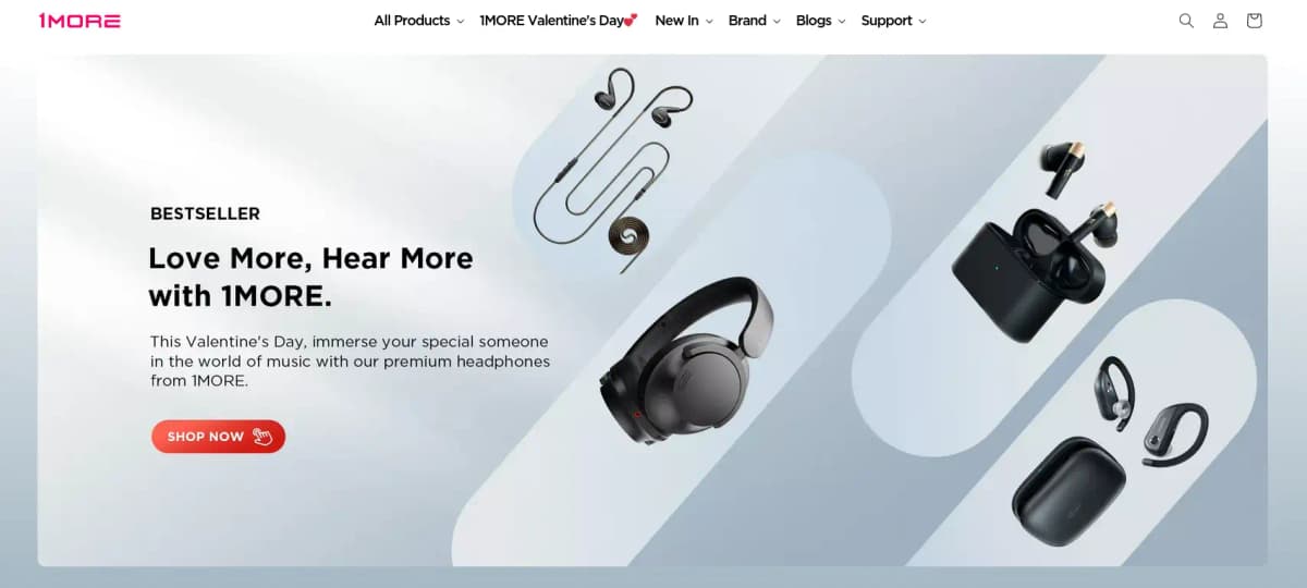 1MORE headphones